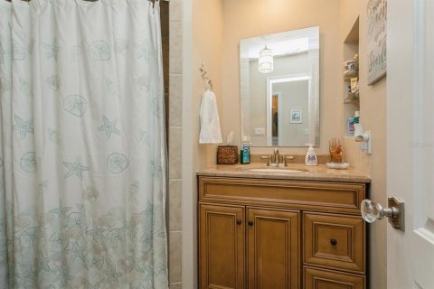 Townhouse in Saint Pete Beach, Florida 2 bedrooms, 136.75 sq.m. № 2108688 - photo 26