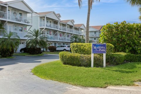 Touwnhouse à Saint Pete Beach, Floride 2 chambres, 136.75 m2 № 2108688