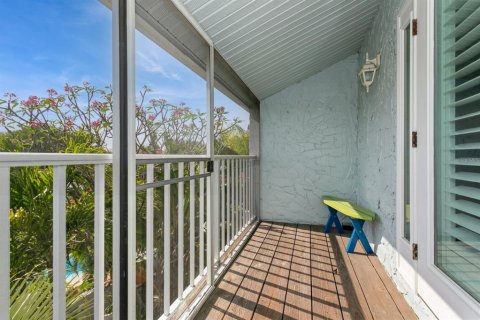 Townhouse in Saint Pete Beach, Florida 2 bedrooms, 136.75 sq.m. № 2108688 - photo 21