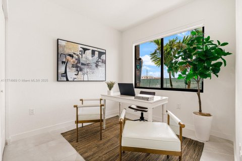 Townhouse in Florida City, Florida 4 bedrooms № 1661322 - photo 14