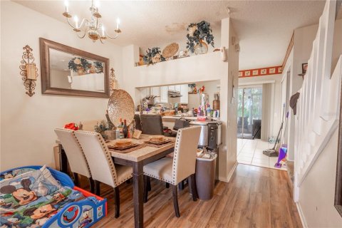 Condo in Brandon, Florida, 2 bedrooms  № 1525805 - photo 5