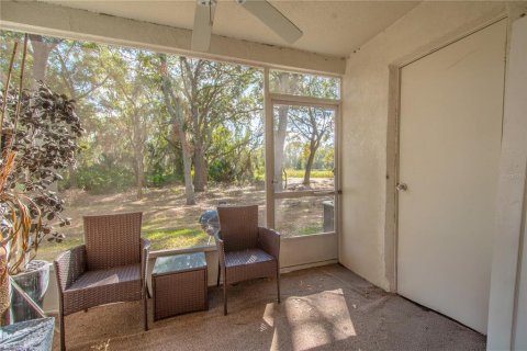 Condo in Brandon, Florida, 2 bedrooms  № 1525805 - photo 15