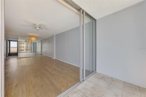 Купить кондоминиум в Венеция, Флорида 5 комнат, 83.61м2, № 2229145 - фото 13