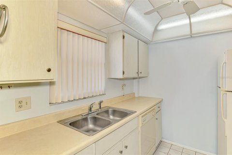 Купить кондоминиум в Венеция, Флорида 5 комнат, 83.61м2, № 2229145 - фото 8