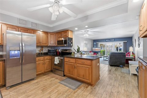 Condo à New Smyrna Beach, Floride, 2 chambres  № 2315101