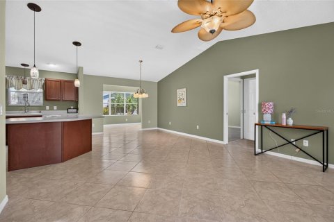 Villa ou maison à vendre à The Villages, Floride: 3 chambres, 141.86 m2 № 2416660 - photo 6