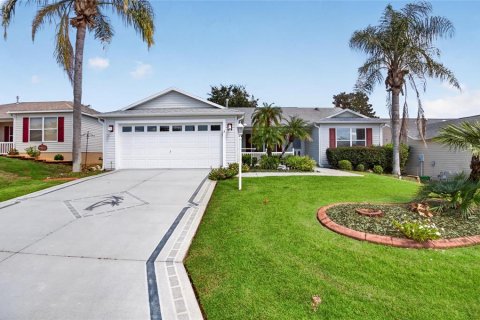 Villa ou maison à The Villages, Floride 3 chambres, 141.86 m2 № 2416660