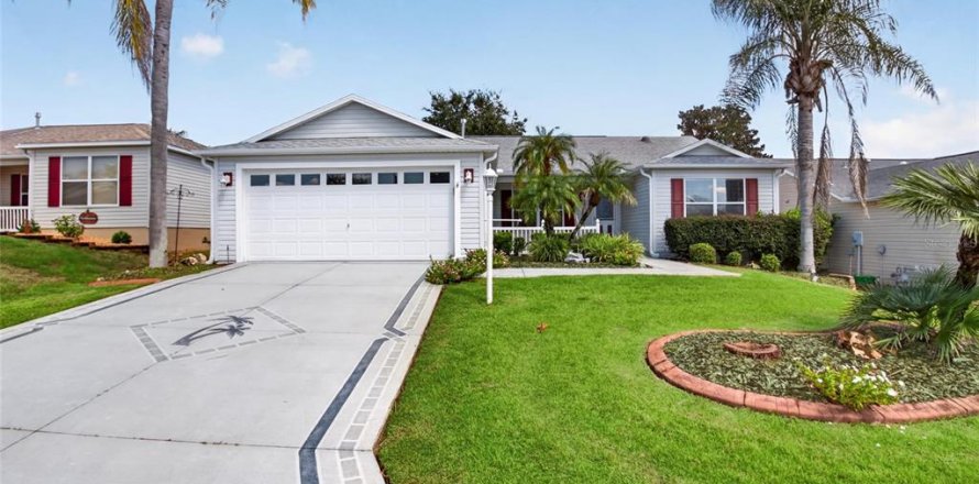 Villa ou maison à The Villages, Floride 3 chambres, 141.86 m2 № 2416660