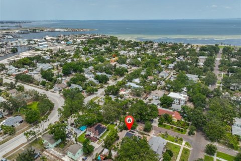 Casa en venta en Saint Petersburg, Florida, 4 dormitorios, 221.48 m2 № 1746410 - foto 7