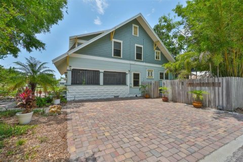 Casa en venta en Saint Petersburg, Florida, 4 dormitorios, 221.48 m2 № 1746410 - foto 3