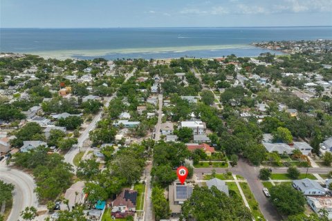 Casa en venta en Saint Petersburg, Florida, 4 dormitorios, 221.48 m2 № 1746410 - foto 8