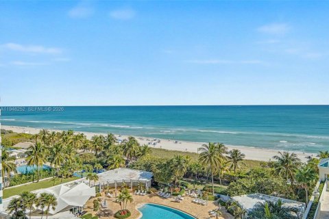 Condo in Miami Beach, Florida, 3 bedrooms  № 2004320