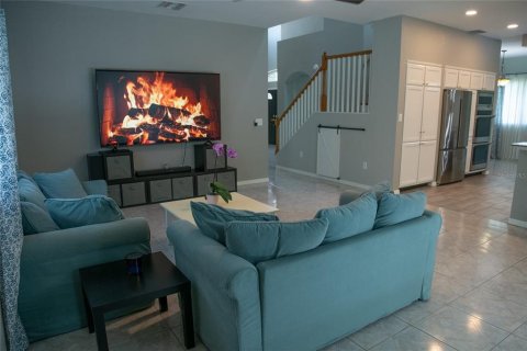 House in Land O' Lakes, Florida 5 bedrooms, 271.27 sq.m. № 1805781 - photo 15