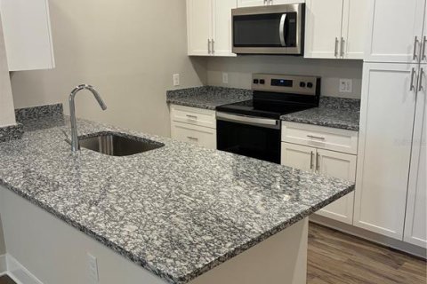 Apartment in Mount Dora, Florida 1 bedroom, 80.92 sq.m. № 1908075 - photo 14