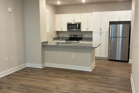 Apartment in Mount Dora, Florida 1 bedroom, 80.92 sq.m. № 1908075 - photo 12