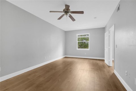 Condo in Tampa, Florida, 1 bedroom № 2214921 - photo 10