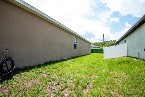House in Palm Bay, Florida 4 bedrooms, 170.01 sq.m. № 1767987 - photo 4