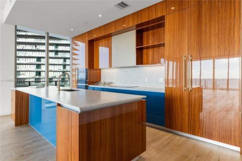 Condo in Miami, Florida, 4 bedrooms  № 1441434 - photo 7