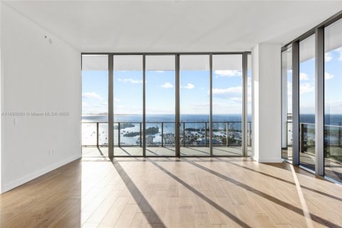 Condo in Miami, Florida, 4 bedrooms  № 1441434 - photo 20