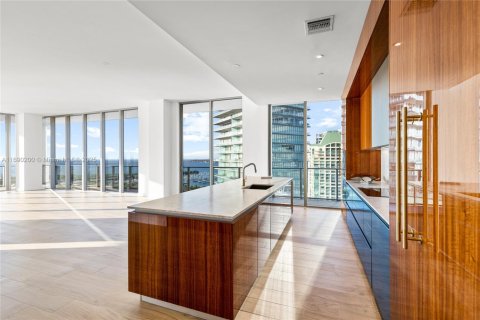 Condo in Miami, Florida, 4 bedrooms  № 1441434 - photo 10