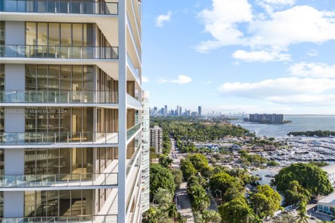 Condo in Miami, Florida, 4 bedrooms  № 1441434 - photo 1