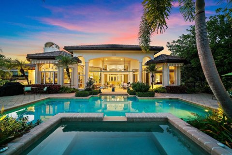 House in West Palm Beach, Florida 3 bedrooms, 346.8 sq.m. № 2146765