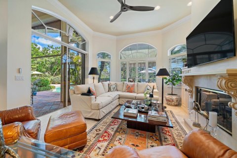 House in West Palm Beach, Florida 3 bedrooms, 346.8 sq.m. № 2146765 - photo 17