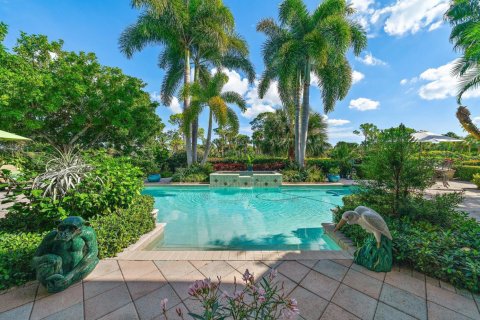 House in West Palm Beach, Florida 3 bedrooms, 346.8 sq.m. № 2146765 - photo 11