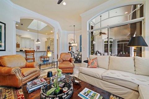House in West Palm Beach, Florida 3 bedrooms, 346.8 sq.m. № 2146765 - photo 19