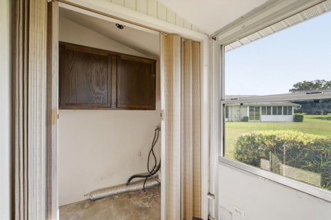 Condo in Sun City Center, Florida, 2 bedrooms  № 2395907 - photo 21