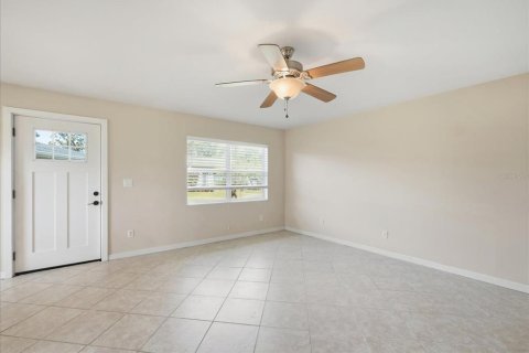 Condo in Sun City Center, Florida, 2 bedrooms  № 2395907 - photo 7