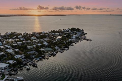 House in Key Largo, Florida 3 bedrooms, 242.29 sq.m. № 1994456 - photo 11