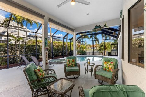 House in Bradenton, Florida 5 bedrooms, 304.72 sq.m. № 1517643 - photo 25