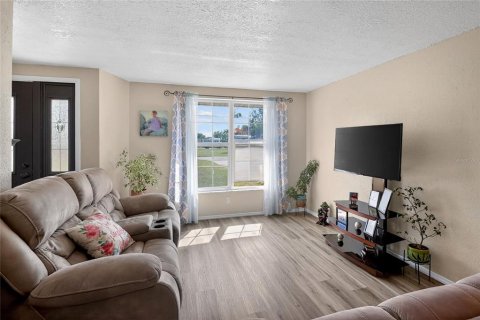 Casa en venta en Apollo Beach, Florida, 3 dormitorios, 124.95 m2 № 2134679 - foto 8