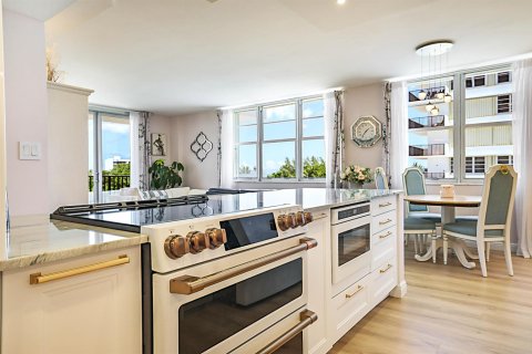 Condo in Boca Raton, Florida, 2 bedrooms  № 2392637 - photo 6