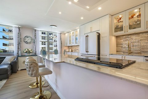 Condo in Boca Raton, Florida, 2 bedrooms  № 2392637 - photo 10