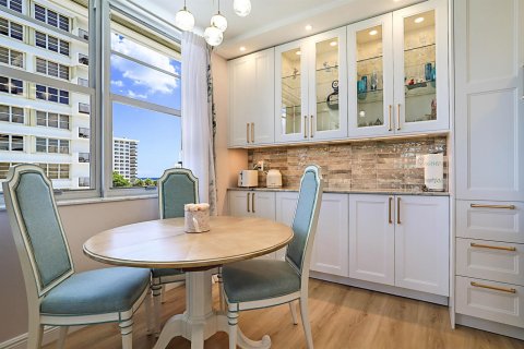 Condo in Boca Raton, Florida, 2 bedrooms  № 2392637 - photo 9