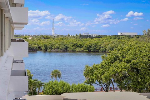 Condo in Boca Raton, Florida, 2 bedrooms  № 2392637