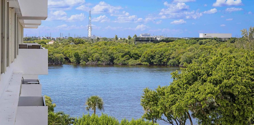 Condo in Boca Raton, Florida, 2 bedrooms  № 2392637