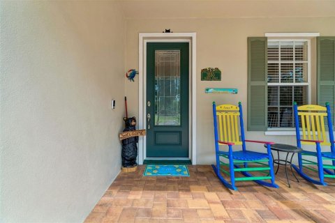 House in New Port Richey, Florida 3 bedrooms, 173.91 sq.m. № 2151811 - photo 4