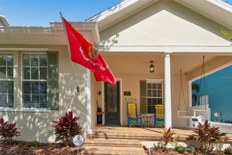 House in New Port Richey, Florida 3 bedrooms, 173.91 sq.m. № 2151811 - photo 3