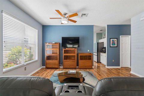 House in New Port Richey, Florida 3 bedrooms, 173.91 sq.m. № 2151811 - photo 10