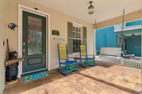House in New Port Richey, Florida 3 bedrooms, 173.91 sq.m. № 2151811 - photo 5