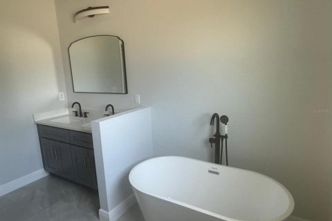 Villa ou maison à louer à Kissimmee, Floride: 4 chambres, 170.2 m2 № 1908169 - photo 13