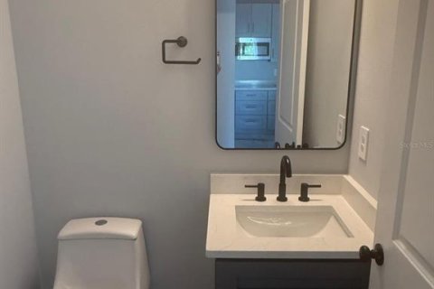 Villa ou maison à louer à Kissimmee, Floride: 4 chambres, 170.2 m2 № 1908169 - photo 16