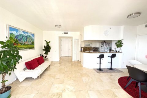 Condo in Miami, Florida, 1 bedroom № 1920722 - photo 2