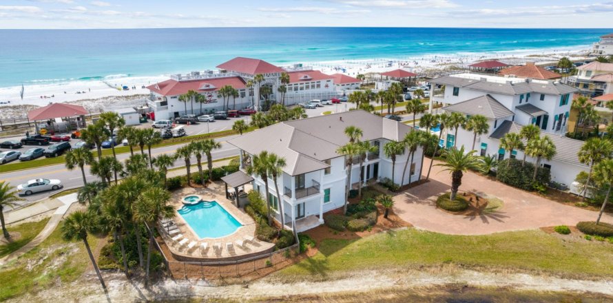 House in Destin, Florida 9 bedrooms, 455.5 sq.m. № 561840