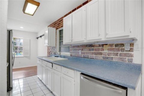 Villa ou maison à vendre à Longwood, Floride: 4 chambres, 152.92 m2 № 2390883 - photo 11