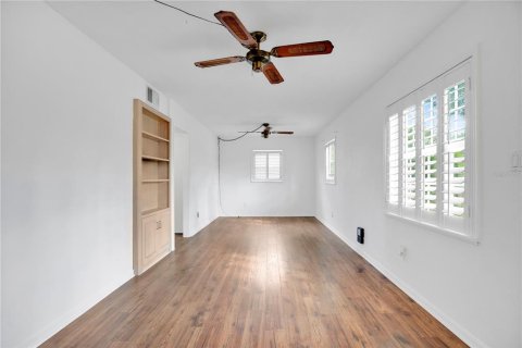 Villa ou maison à vendre à Longwood, Floride: 4 chambres, 152.92 m2 № 2390883 - photo 5