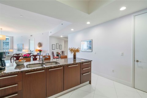 Copropriété à vendre à Sunny Isles Beach, Floride: 2 chambres, 193.61 m2 № 1962551 - photo 23